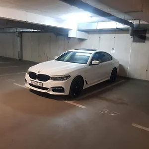 Vip, With Free Garage Parking Pola