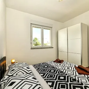 Apartment Una Apartament