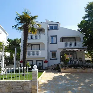 Lucija Apartment